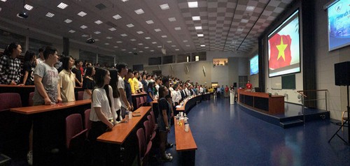 Perkemahan Musim Panas Pemuda dan Mahasiswa Vietnam seluruh Eropa kali ke-3 di Republik Czech - ảnh 1