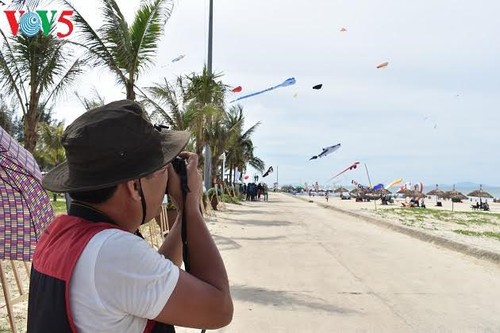 Terbang melayang bersama dengan layang-layang - ảnh 14