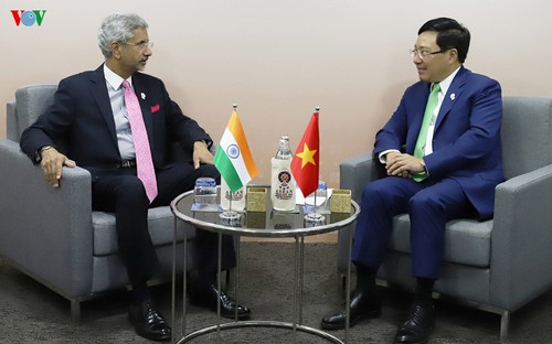 India ingin terus melakukan kerjasama di bidang permigasan dengan Viet Nam di Laut Timur - ảnh 1