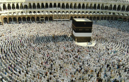 Saudi Arabia deploys troops to safeguard pilgrims  - ảnh 1