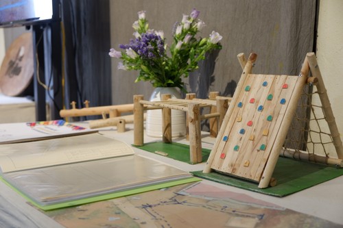 Exhibition showcases children’s projects toward sustainable development goals - ảnh 3