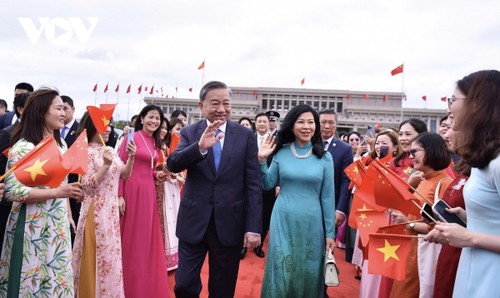 Vietnamese top leader’s state visit strengthens Vietnam-China relations - ảnh 1