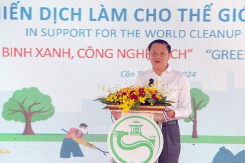 Vietnam responds to World Cleanup Day with action to improve urban environment - ảnh 1