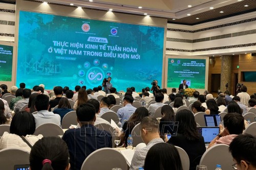 Hanoi forum highlights urgency of shifting to circular economy - ảnh 1