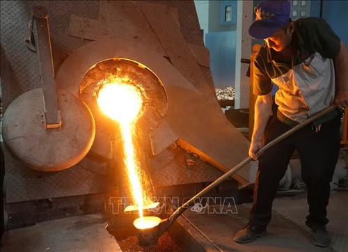 US copper prices surge to record levels as President Trump calls for 50% tariff - ảnh 1