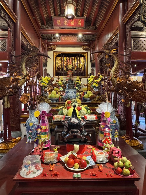 Lion dance brings Mid-Autumn festival spirit alive in Hanoi’s Old Quarter - ảnh 3