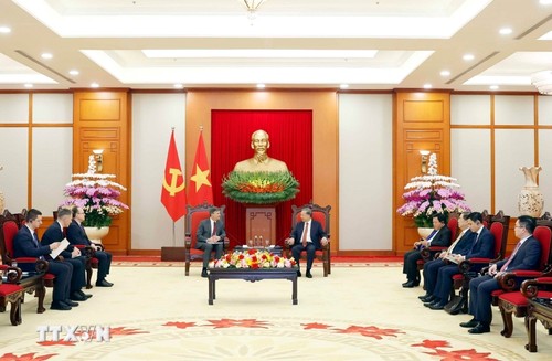 Party chief To Lam urges stronger Vietnam-Russia cooperation in political, administrative training - ảnh 2