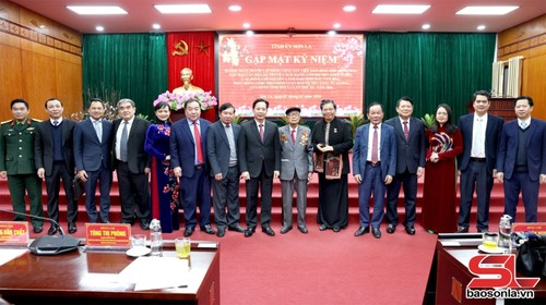 Localities celebrate CPV's 96th founding anniversary - ảnh 2