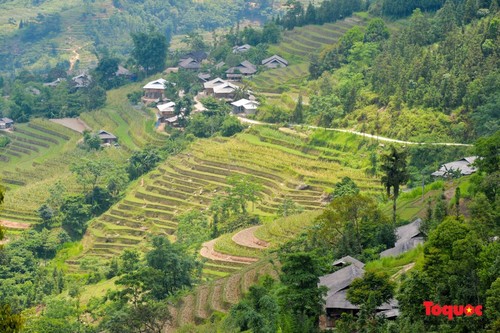 Ban Lien commune emerges as tourist destination in northern mountains - ảnh 1