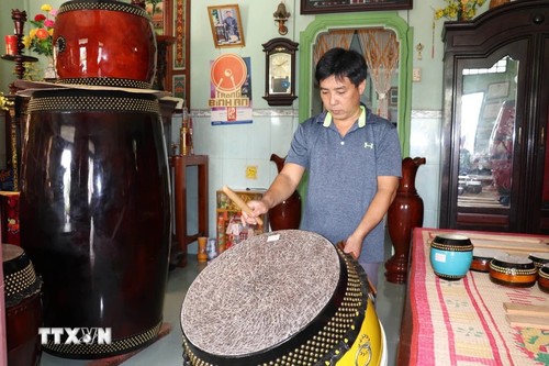 Binh An villagers keep drum-making craft alive  - ảnh 2