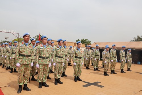 Vietnamese peacekeepers awarded UN medal - ảnh 3