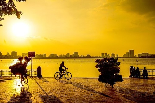 West Lake and tea- cultural similarities between Hanoi and Hangzhou - ảnh 1