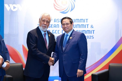 Vietnam PM meets with leaders of Brunei, Timor-Leste on ASEAN Summit sidelines - ảnh 2