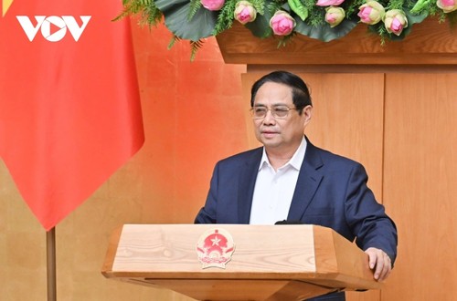 PM chairs first Government-locality meeting after administrative reform - ảnh 2