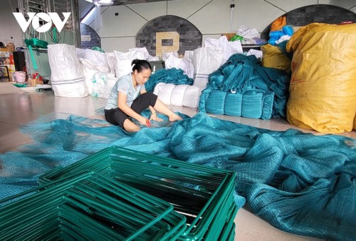 Thom Rom’s net weavers race to meet flood-season demand - ảnh 2