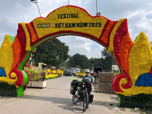 A psychologist’s 18,000-kilometer journey connects Vietnam and Isfahan - ảnh 1