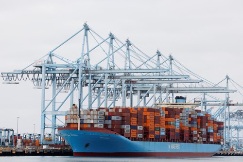 EU warns of strong response if US violates bilateral tariff agreement - ảnh 1