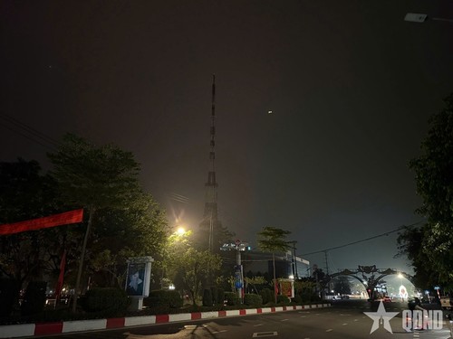 Vietnam saves 463,000 kWh of electricity during Earth Hour 2026 - ảnh 1