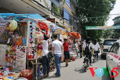 河内中秋节日气氛浓 - ảnh 2