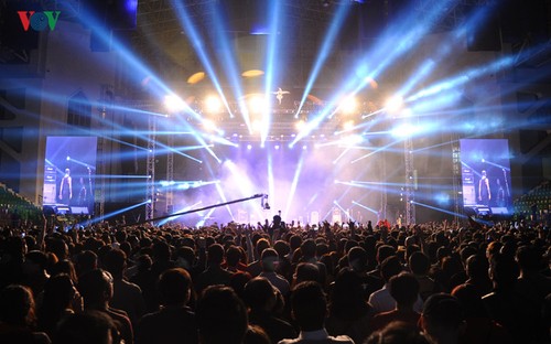 Toàn cảnh Rockshow “Trần Lập - Hẹn gặp lại” ấn tượng và xúc động - ảnh 1
