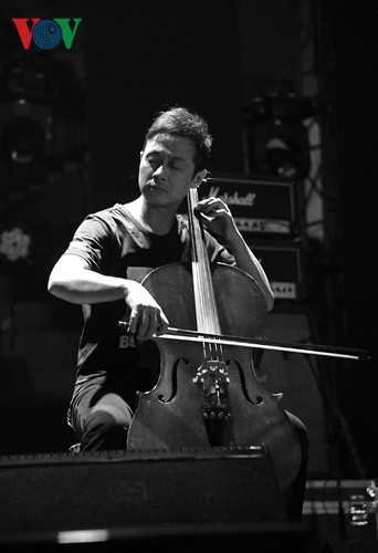 Toàn cảnh Rockshow “Trần Lập - Hẹn gặp lại” ấn tượng và xúc động - ảnh 14