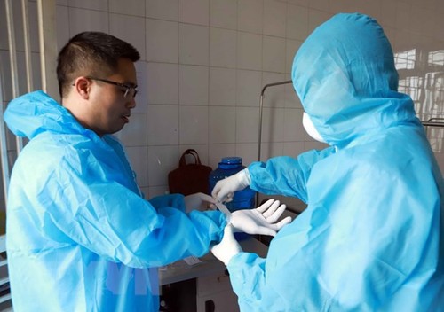Những y, bác sĩ nơi tuyến đầu chống dịch COVID-19 ở Bình Xuyên - ảnh 2