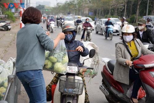 Người Hà Nội chung tay giải cứu nông sản Hải Dương - ảnh 8