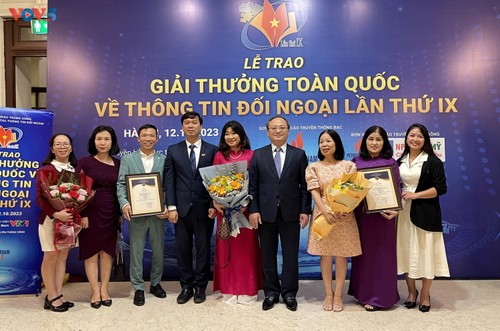 Toàn cảnh Lễ trao Giải thưởng toàn quốc về Thông tin đối ngoại lần thứ IX - ảnh 10