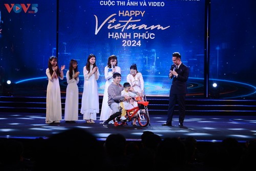 Lễ trao giải cuộc thi ảnh và video “Việt Nam hạnh phúc – Happy Vietnam” - ảnh 12