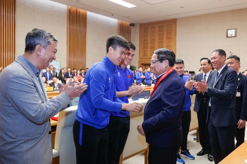 Thủ tướng gặp mặt và trao thưởng Đội tuyển Việt Nam vô địch ASEAN Cup 2024 - ảnh 6