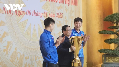 Thủ tướng gặp mặt và trao thưởng Đội tuyển Việt Nam vô địch ASEAN Cup 2024 - ảnh 14