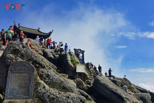 “Giải leo núi Yên Tử 2025” - câu chuyện “Chinh phục đỉnh Phù Vân“ - ảnh 8