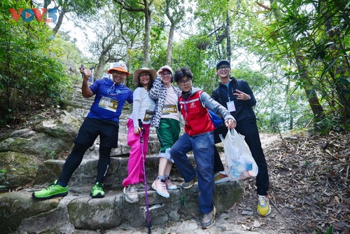 “Giải leo núi Yên Tử 2025” - câu chuyện “Chinh phục đỉnh Phù Vân“ - ảnh 12