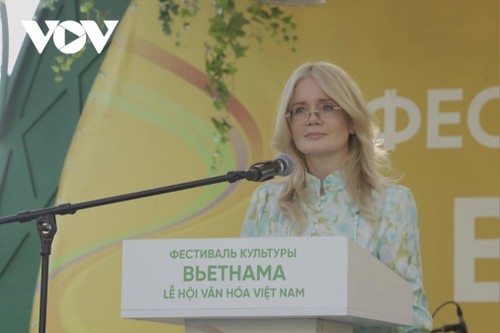 Phu nhân Ngô Phương Ly dự khai mạc Lễ hội văn hóa Việt Nam tại Moscow, Nga - ảnh 3