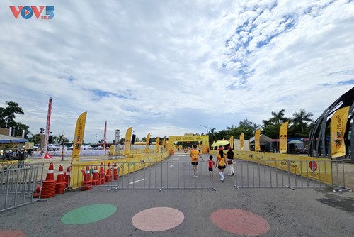 Rực rỡ sắc màu tại đường chạy VTV LPBank - Nhịp điệu xuyên thời gian - ảnh 1