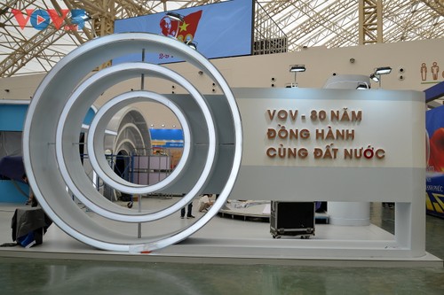 VOV nỗ lực chuẩn bị tái hiện lịch sử tại Triển lãm 80 năm hành trình Độc lập-Tự do-Hạnh phúc - ảnh 15