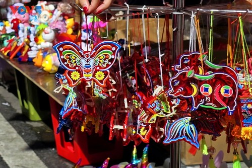 Nhộn nhịp không khí đón Tết Trung thu tại phố cổ Hà Nội - ảnh 5