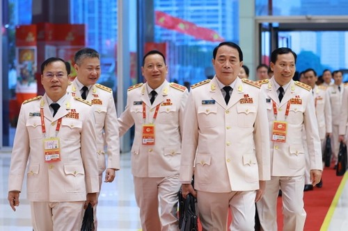 Đại hội XIV của Đảng bước sang ngày làm việc thứ ba, thực hiện nhiều nội dung quan trọng - ảnh 7