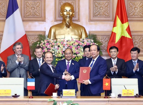 Vietnam-France: Coopération dans l’édification de l’e-gouvernement - ảnh 1