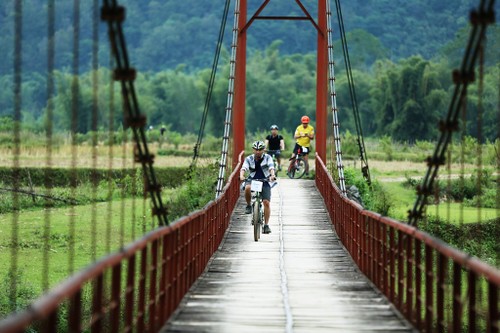 Développer le tourisme, une priorité de Cao Bang - ảnh 1