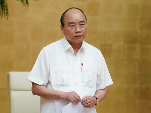 Nguyên Xuân Phuc: chaque localité doit définir sa propre stratégie anti-Covid-19 - ảnh 1