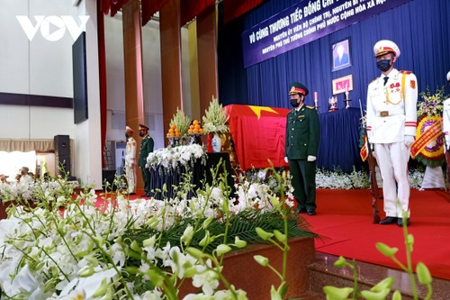 Cérémonies d’hommage à l’ancien vice-Premier ministre Truong Vinh Trong - ảnh 1