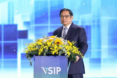 Cérémonie de pose de la première pierre du parc industriel VSIP3 à Binh Duong - ảnh 1