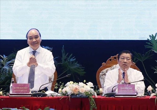 Un colloque sur l’instauration d’un État de droit socialiste au Vietnam - ảnh 1