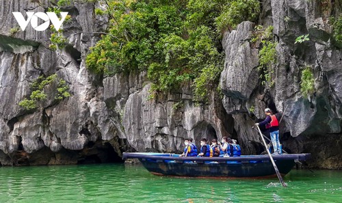 Người dân Quảng Ninh trở lại nhịp sống bình thường mới - ảnh 5