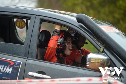 Thót tim những cú lật xe tại Giải đua xe Ô tô địa hình Việt Nam 2023 - ảnh 16