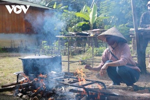 Vui hội kết đoàn tại vùng cao biên giới tỉnh Quảng Nam - ảnh 2