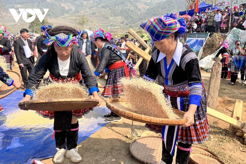 Lên Lai Châu vui hội Gầu Tào - ảnh 7