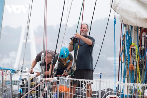 Cận cảnh 11 chiếc thuyền buồm Clipper Race tại Hạ Long - ảnh 14