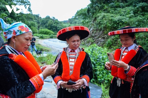 Người Dao đỏ băng rừng tìm đường phát triển kinh tế qua những bài thuốc quý - ảnh 12